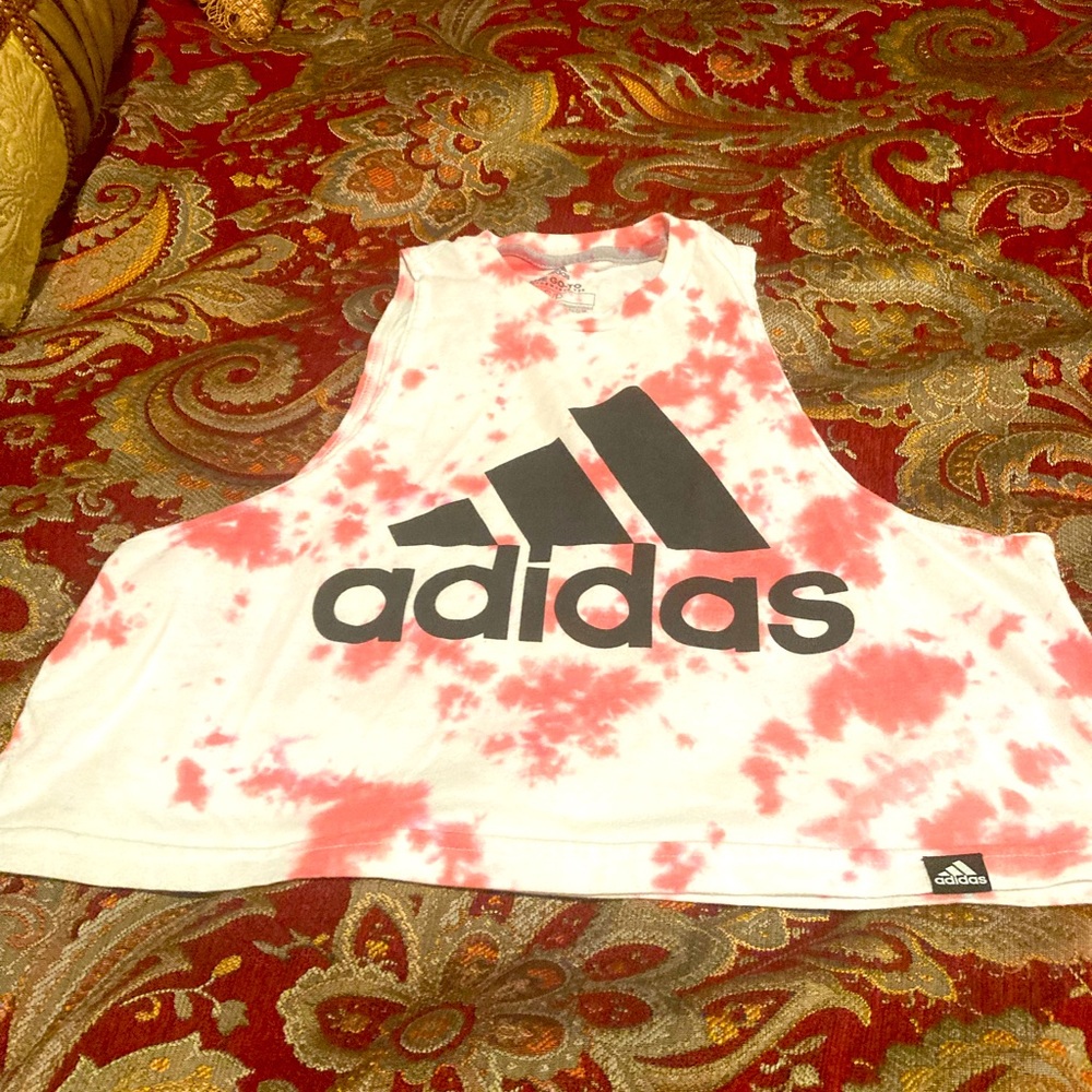 Gently worn Women’s adidas crop top